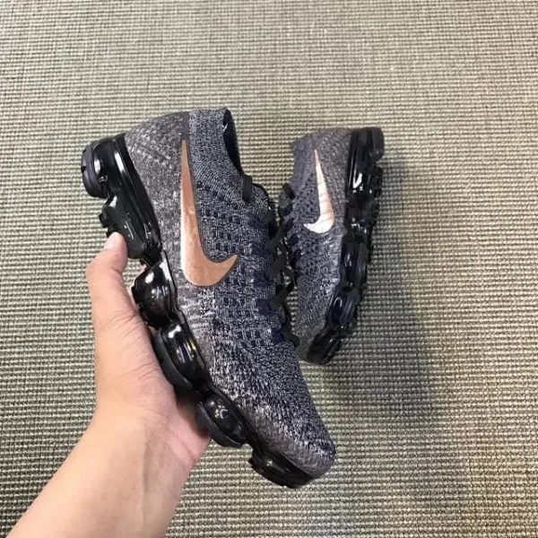 Nike Air VaporMax Flyknit 2 Turquoise Gradient Running Shoes - 33