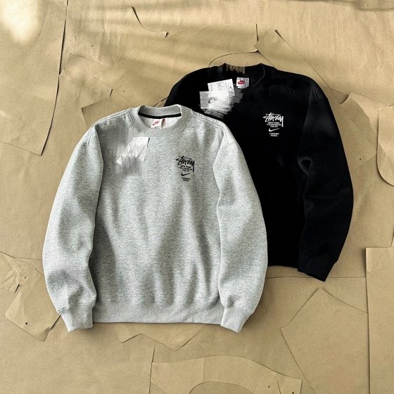 Solid color embroidered logo with velvet round neck sweatshirt