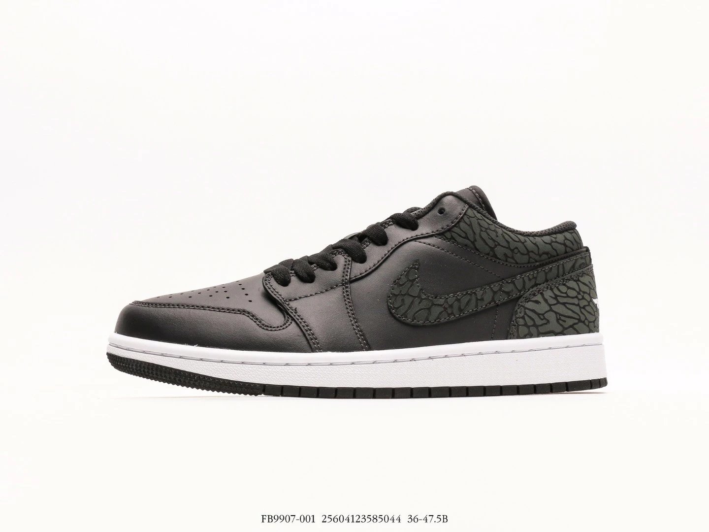 AJ1 Low Classic Retro Basketball Shoe