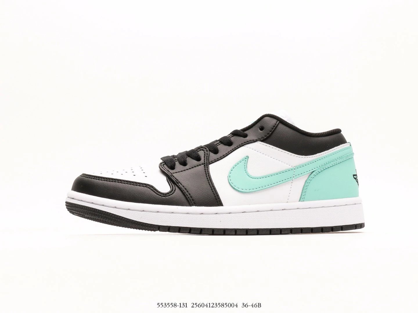 AJ1 Low Retro Basketball Shoe