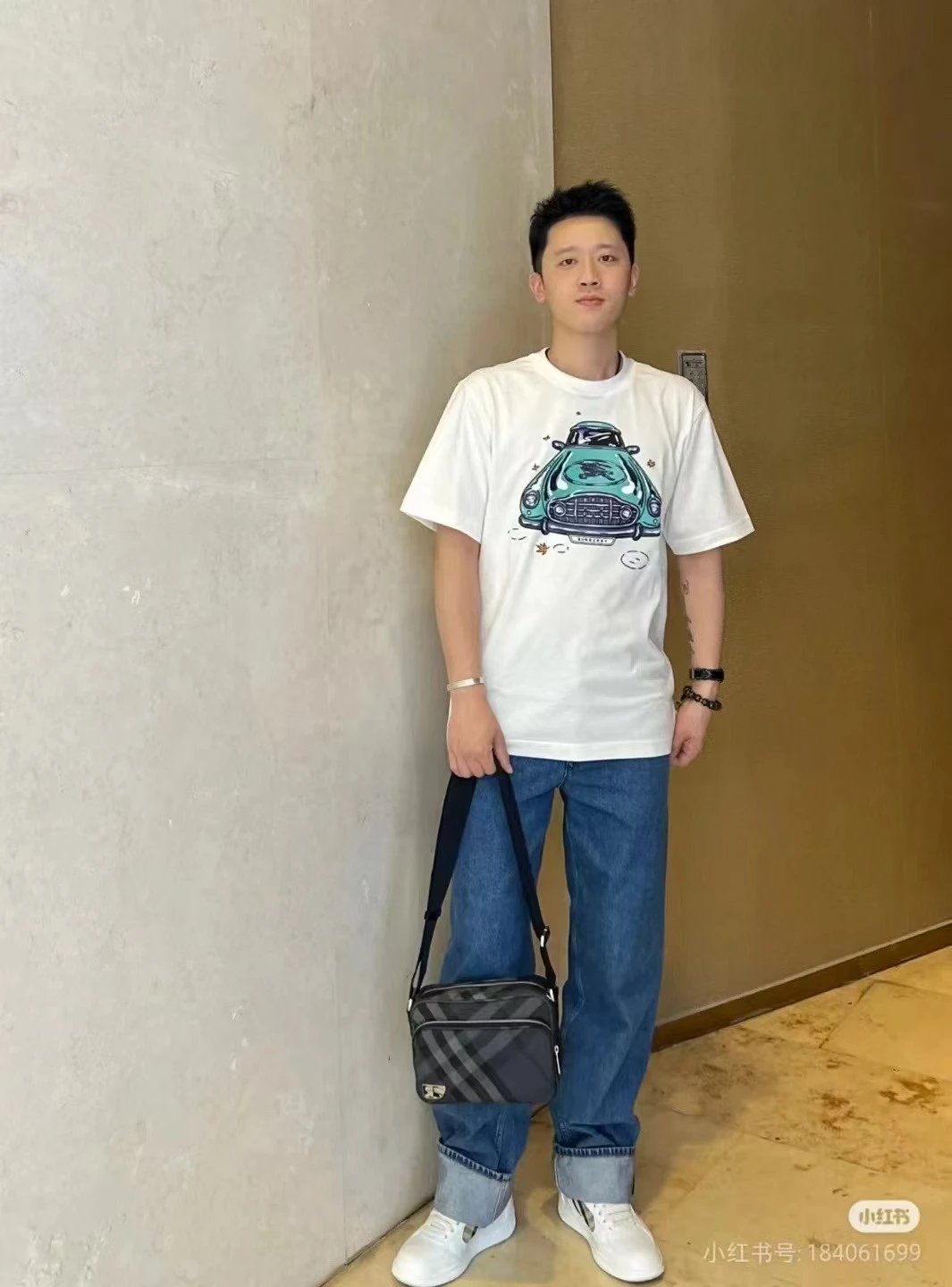 Burberry London England Logo T-Shirt White - 10