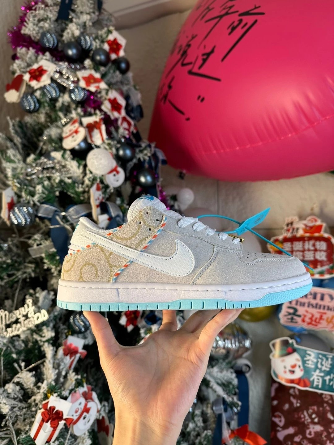 Nike SB Dunk Dragon Head