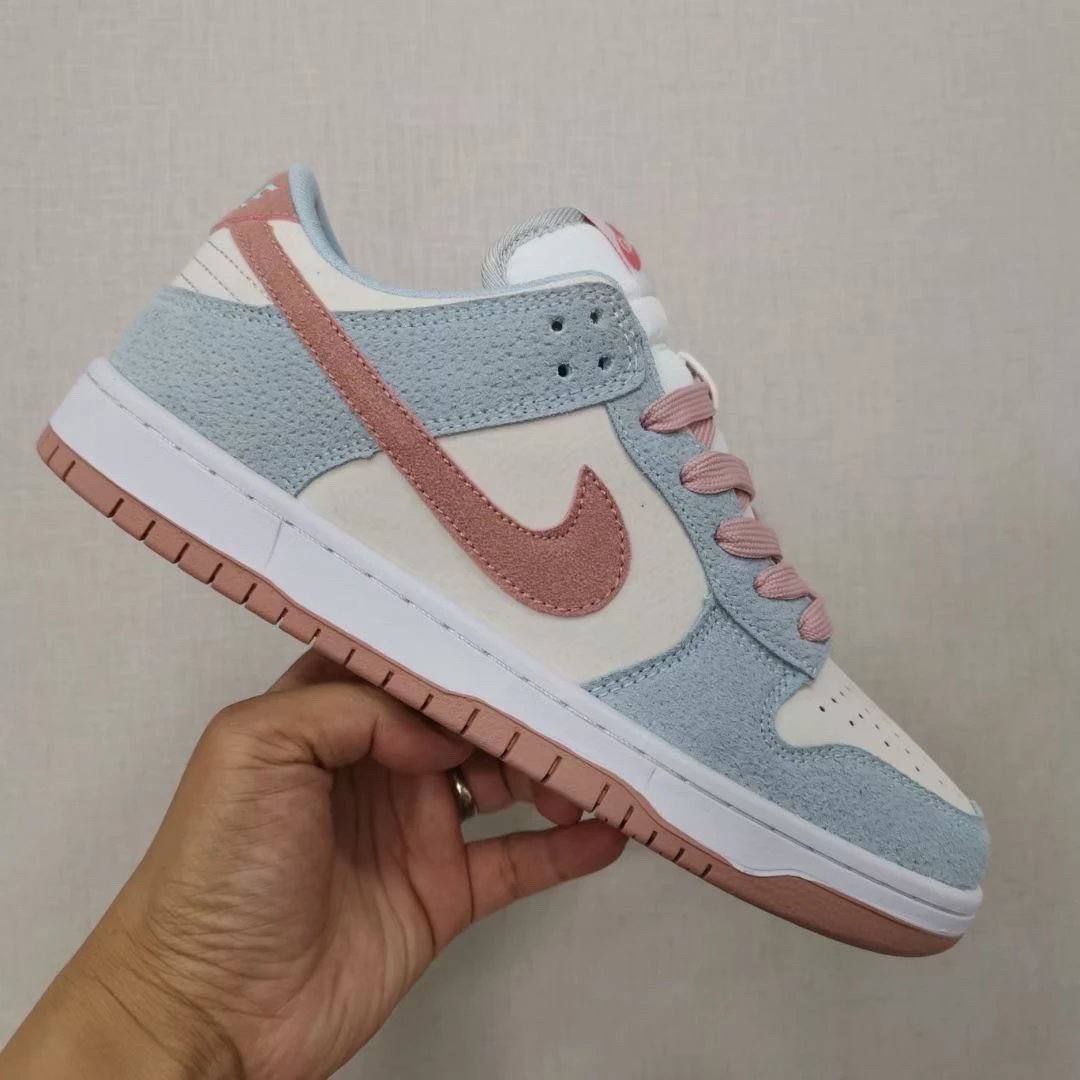 Nike SB Dunk Low Pro Rose Fossil