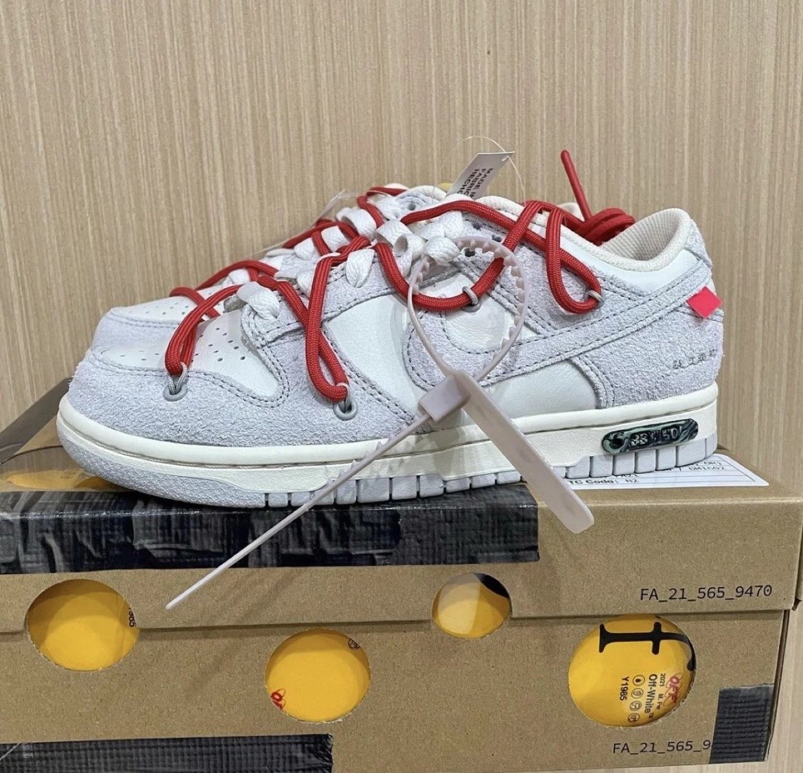 Off-White × Nike Dunk The 50