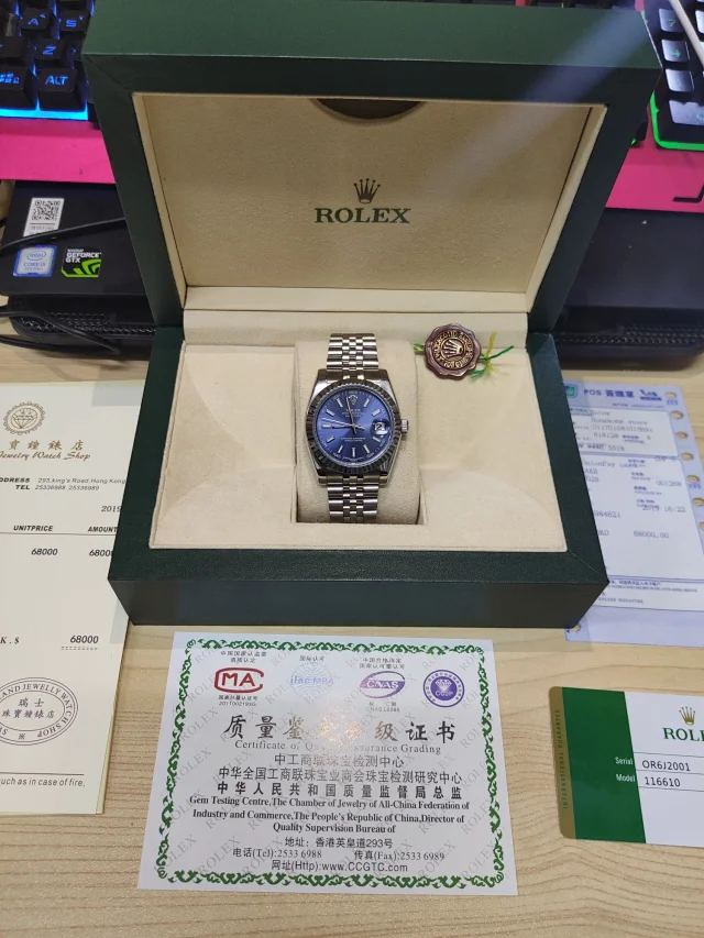 Rolex Watches Oyster Perpetual Datejust-style watch with fluted bezel, date magnifier, and jubilee bracelet product detail image 77