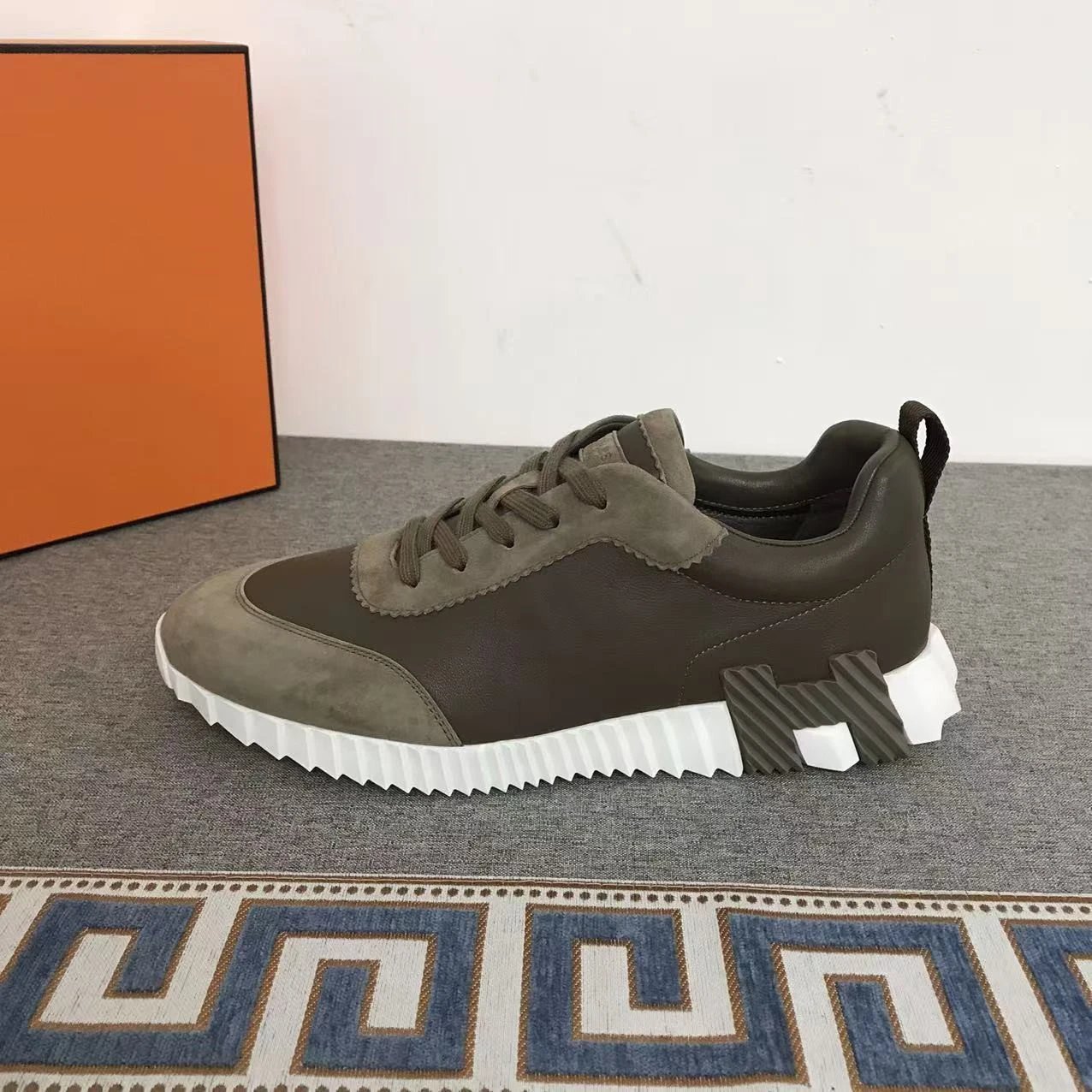 Size 10