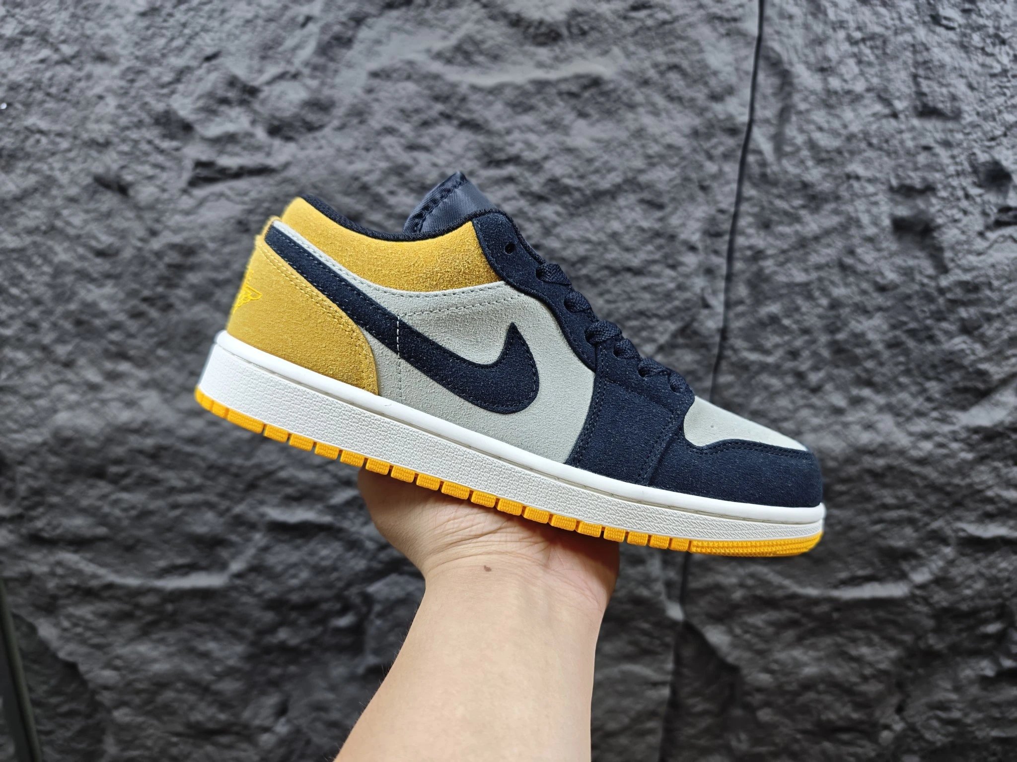 Jordan AJ1 Low Black Yellow Basketball Shoe