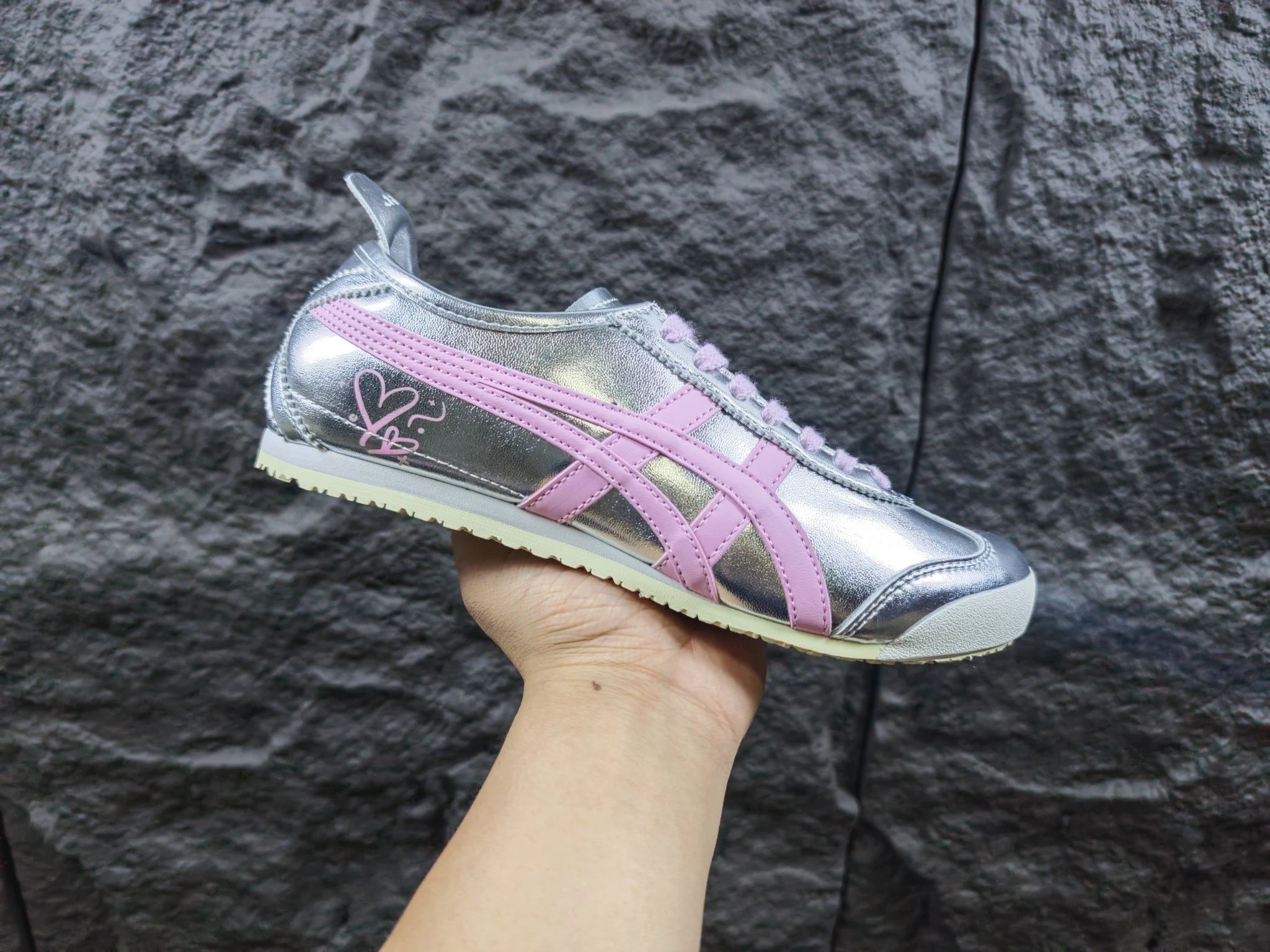 Onitsuka Tiger MEXICO 66 Silver Pink Heart