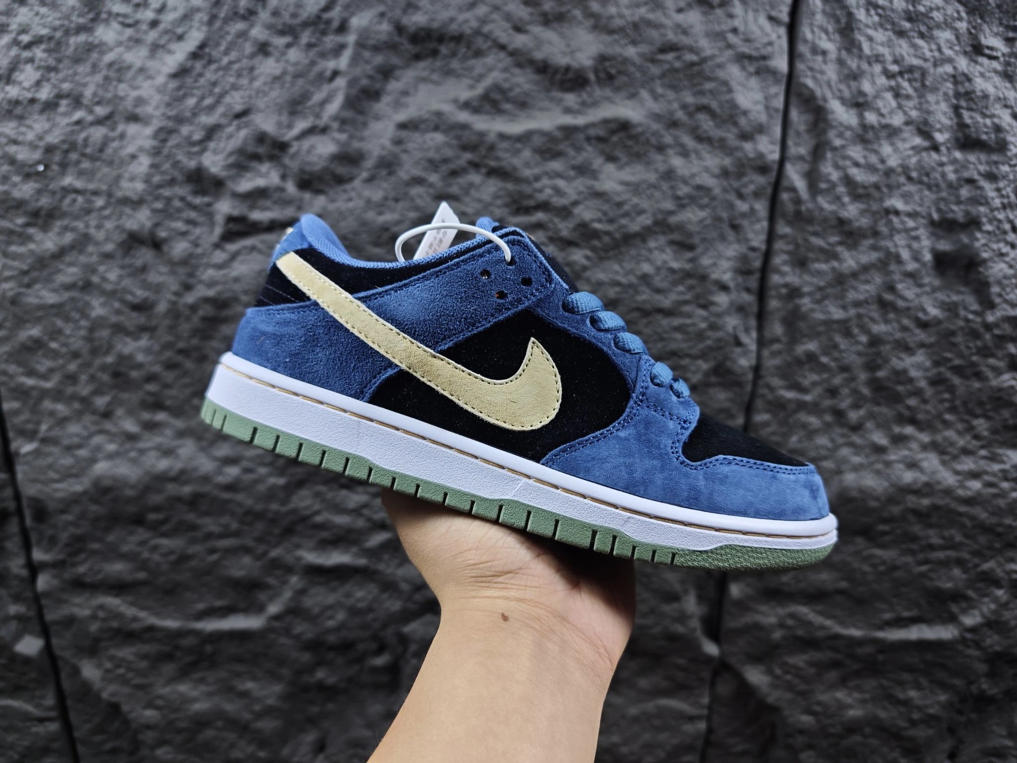 Nike Dunk SB Dust Noir Black Blue
