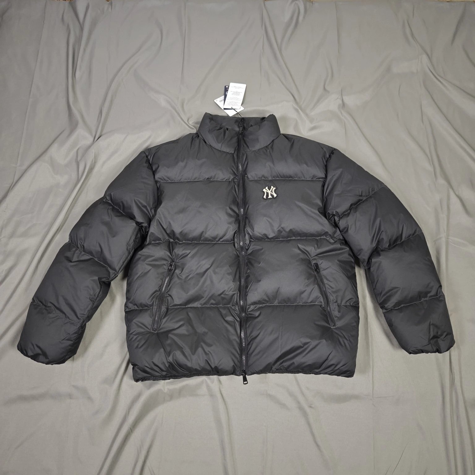 MLB NY Yankees Puffer Jacket