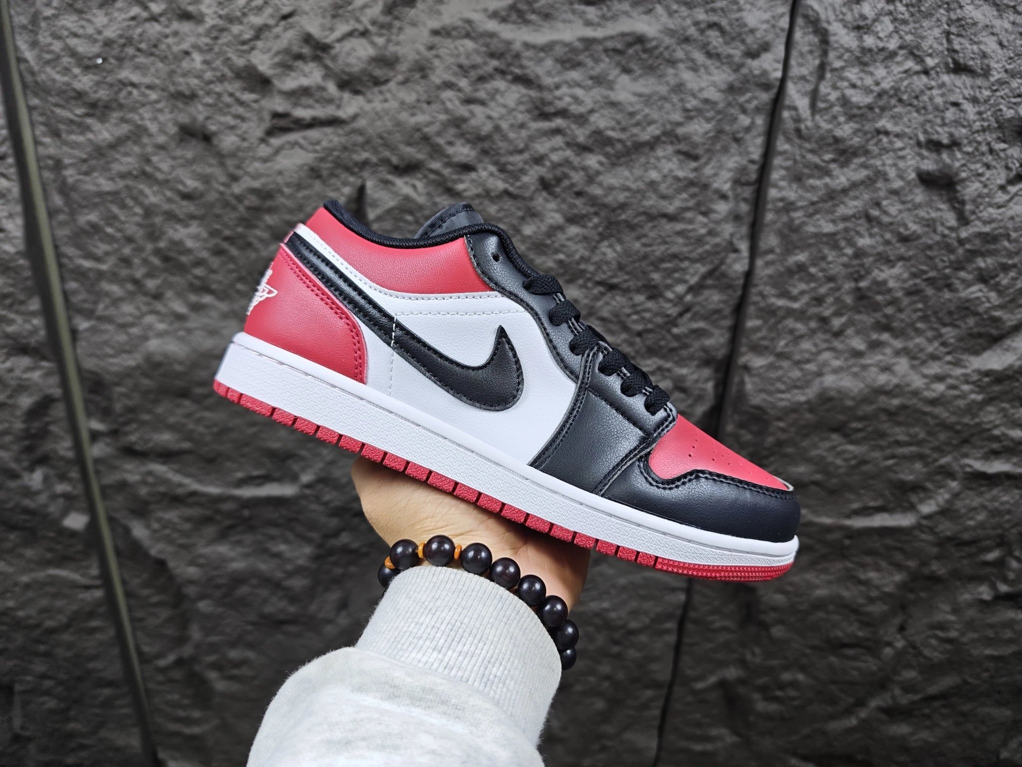 Air Jordan 1 Low Black Red Toe