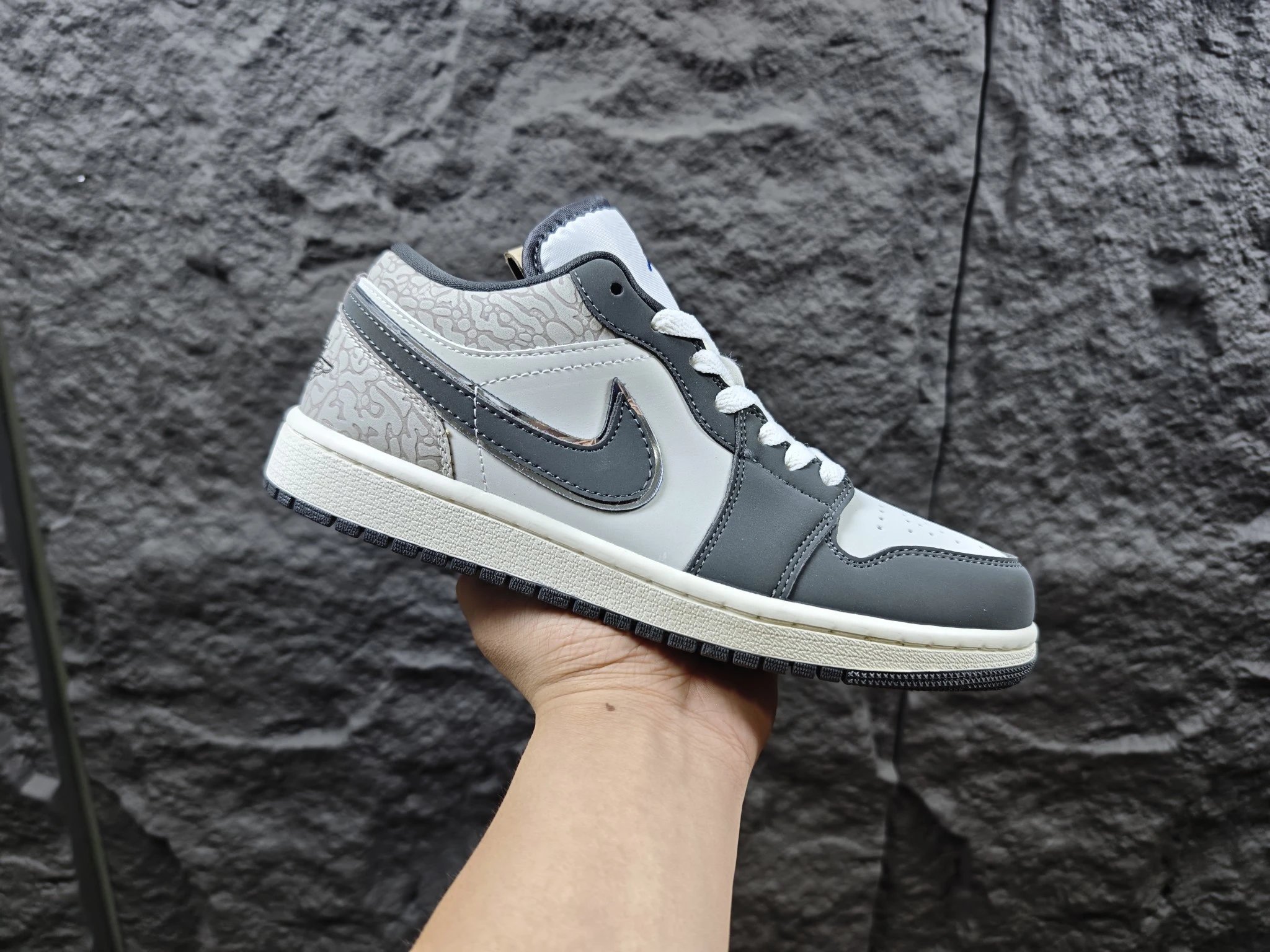 Jordan AJ1 Low Canvas White Crackle Basketball Shoe