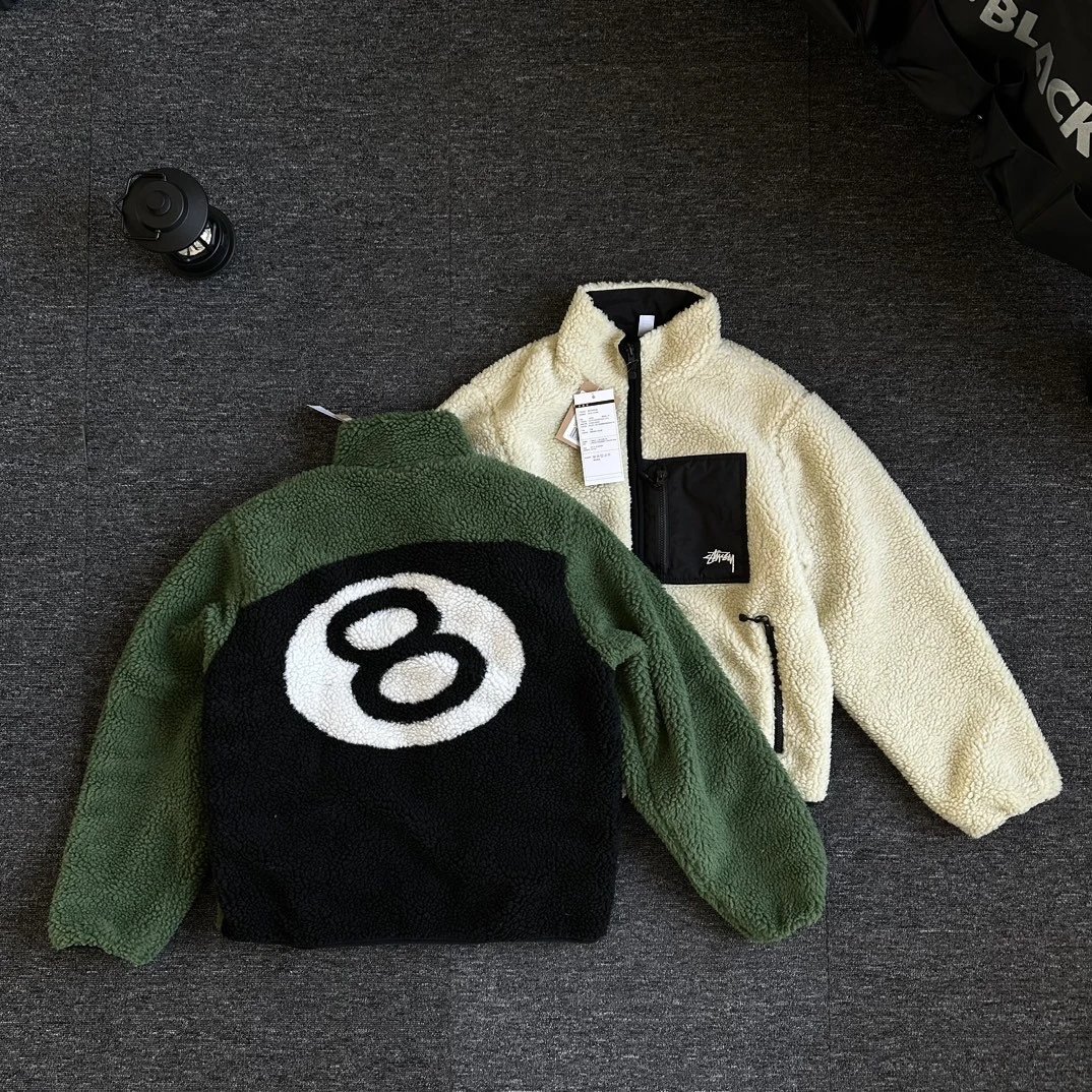 Wear lamb wool jacket on both sides