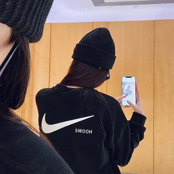 Beef special offer! The popular NK fleece hoodie with 380x velvet is made of molded steel plate and stamped with steel seal. The quality of the stitching is excellent! Highly recommended! High cost-effectiveness for couples!