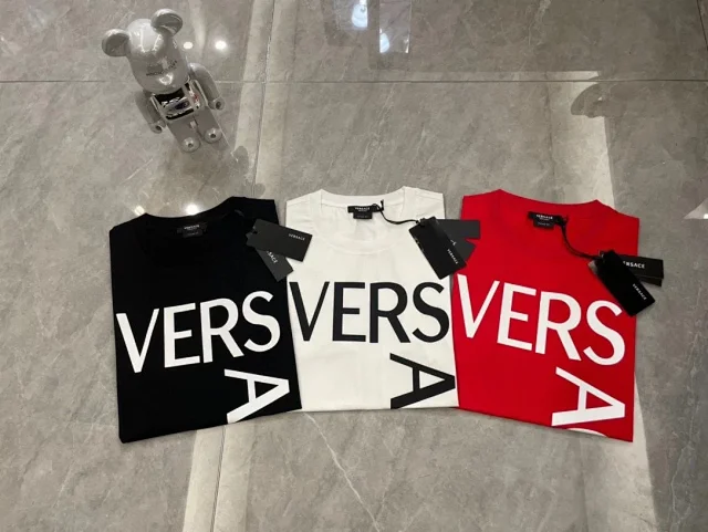 Versace T-Shirts Logo Print Short-Sleeve T-Shirt product detail image 2