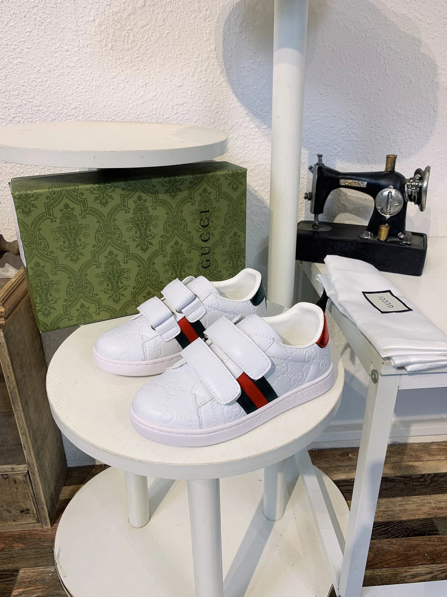 Gucci Sneakers Children's GG canvas web stripe low-top — P