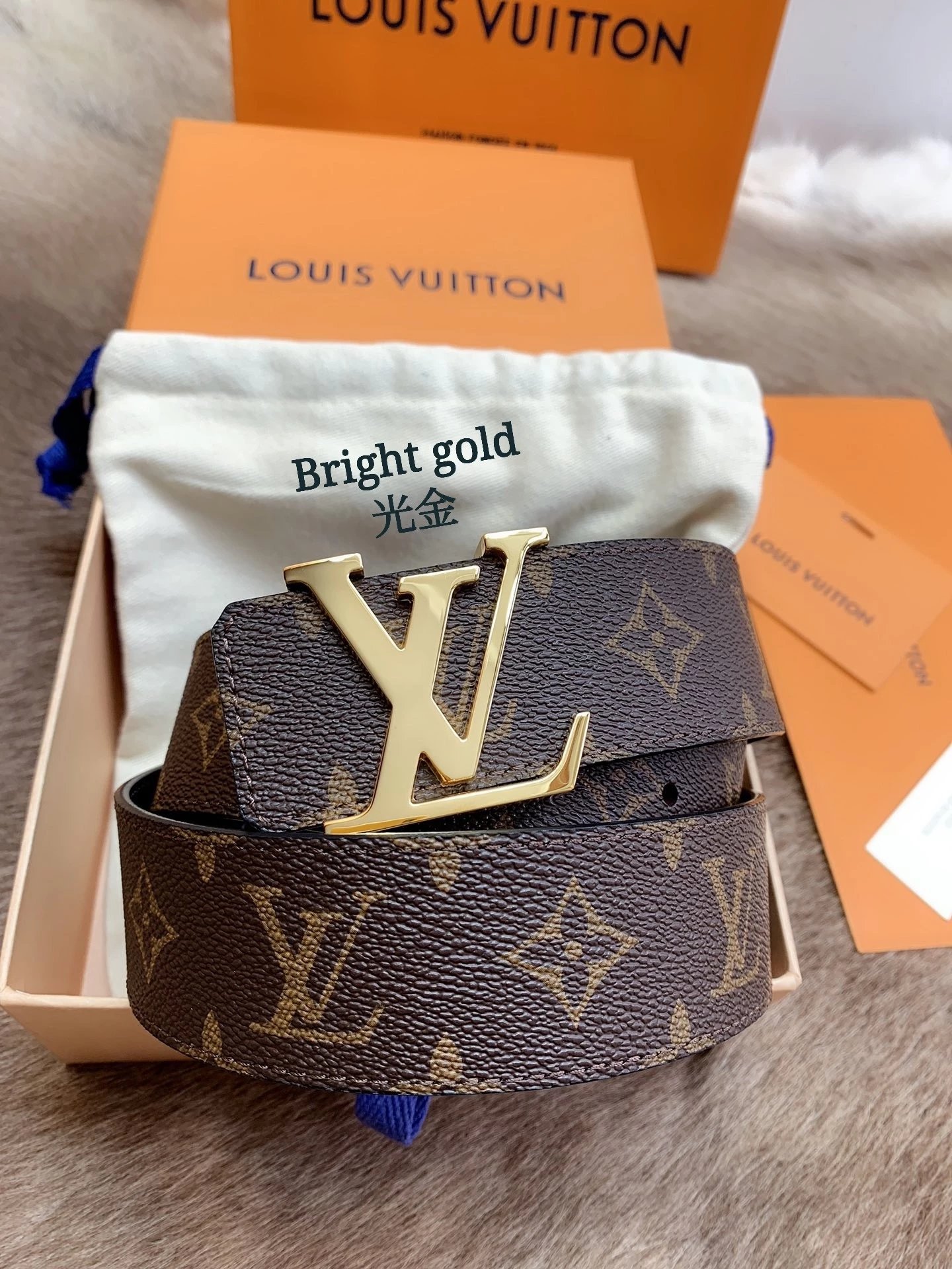 Monogram Glossy Gold