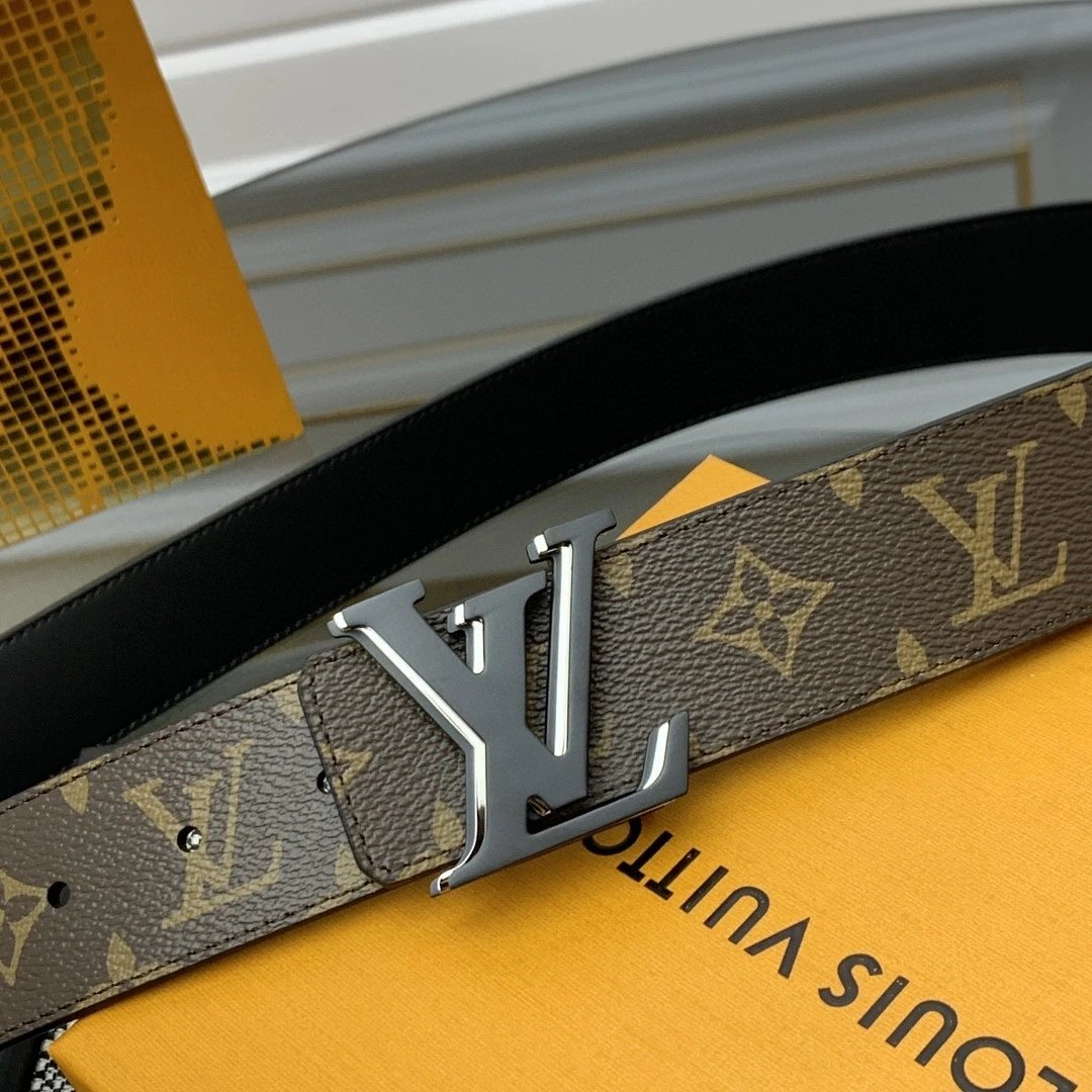 Louis Vuitton LV Initiales Reversible Belt Monogram