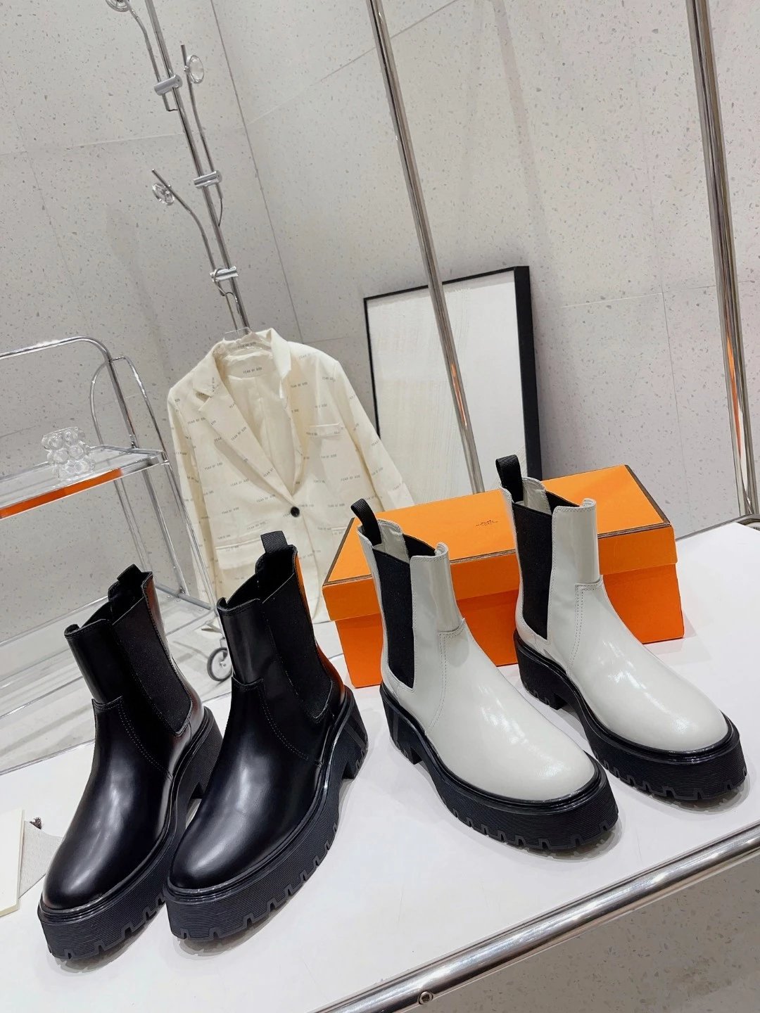 【 Top Purchasing Version 】 HERMES Hermes 2023ss Latest H Home Retro Breathable Genuine Leather Cowhide Thick Bottom Chelsea Boots Martin Boots Short Boots Women's Boots Red Book Hot Products in Stock Free Shipping