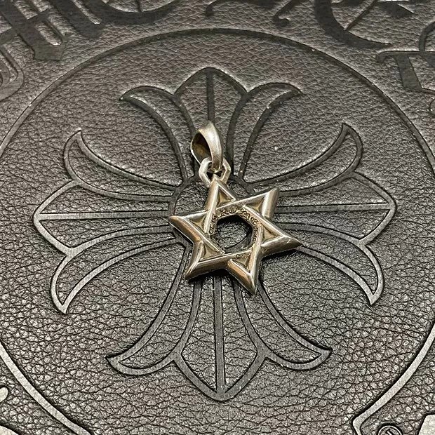 Chrome Hearts necklace