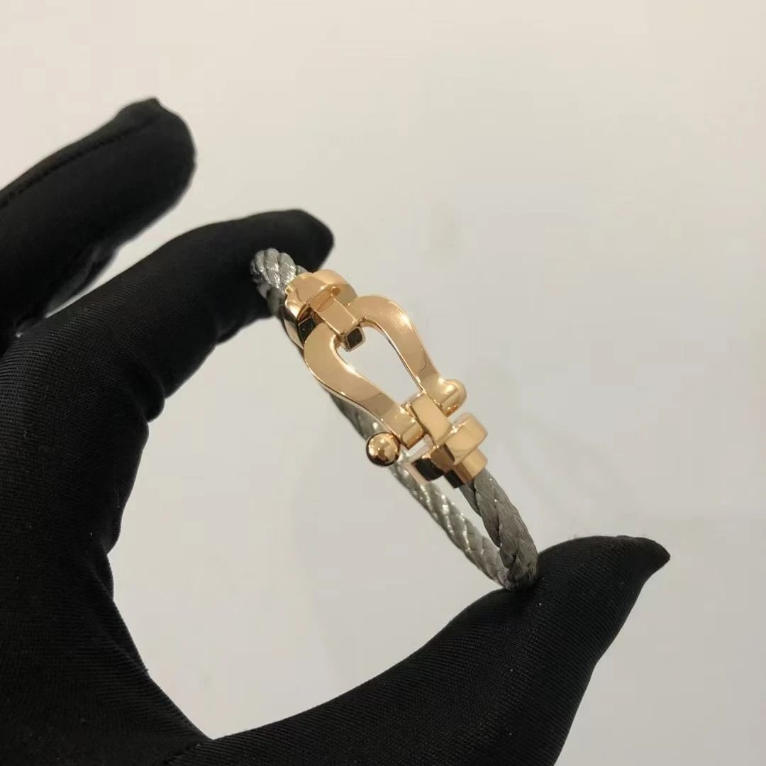 Silver Cord + Polished Gold Horsehoe Buckle