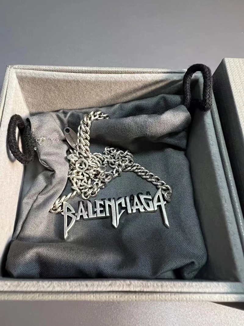 Necklace from Yin Kuang's Shop
