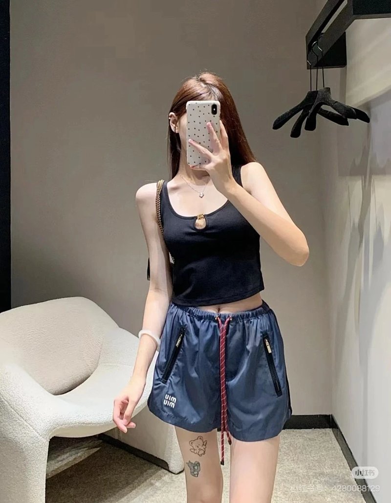 Shorts from Yin Kuang's Shop