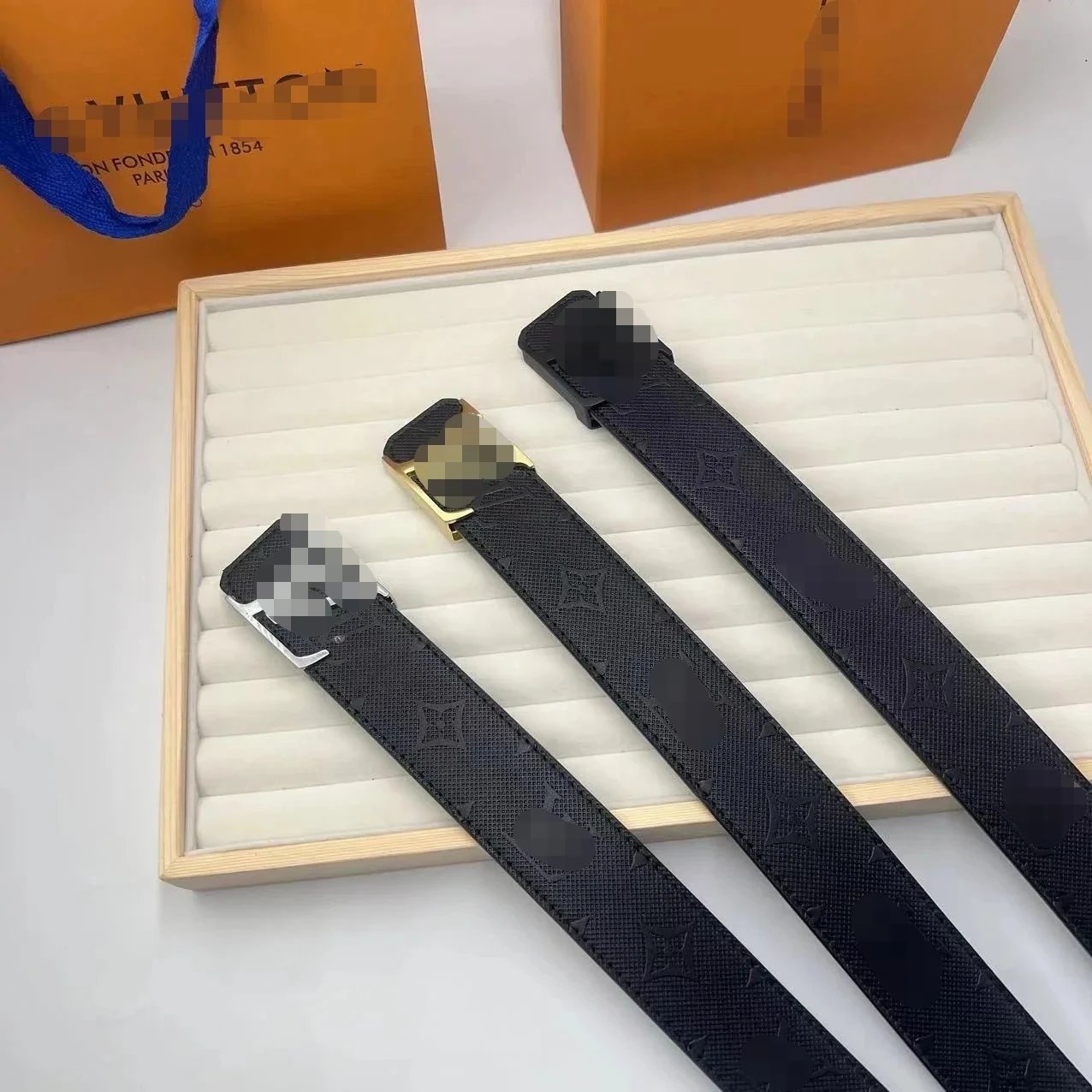 L1BeltwithBox - 131495