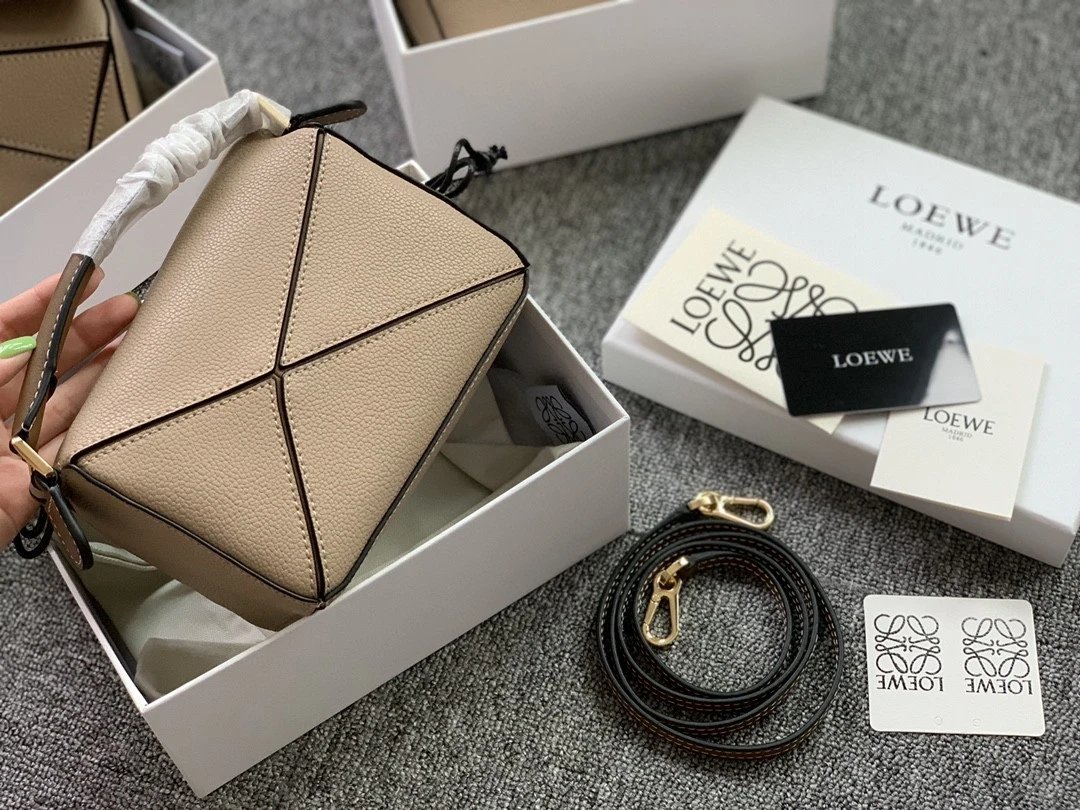 超值罗家Loe迷你几何包拼接包真皮枕头包小包变形包单肩斜挎包手提包18cm女荔枝纹卡其色拼接包百搭女包 4