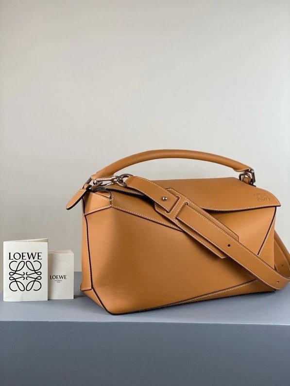 2021新款原厂皮Loe罗家大号几何包邮差包Puzle变形包小牛皮男士手提斜挎包百变折叠包菱格真皮男包枕头包 2