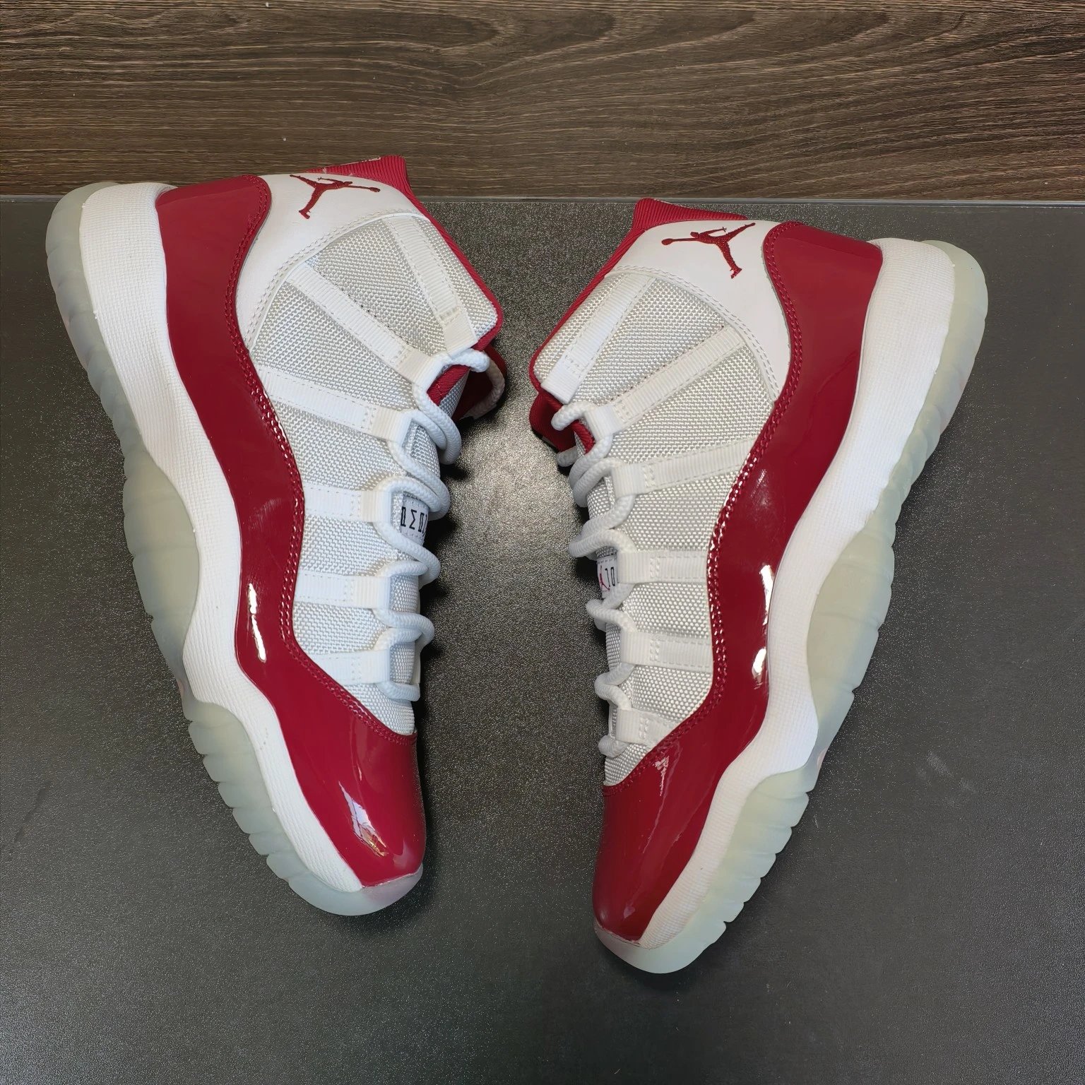 AJ11 GS White Red