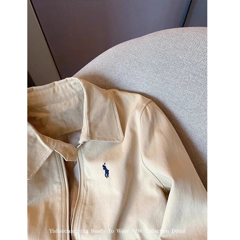 Design Collar-Contrast Zip-Up Jacket White with Burgundy Collar - 60