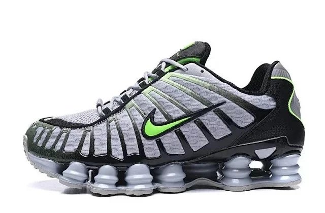 Nike Shox R4 Black Silver Sneakers - 39