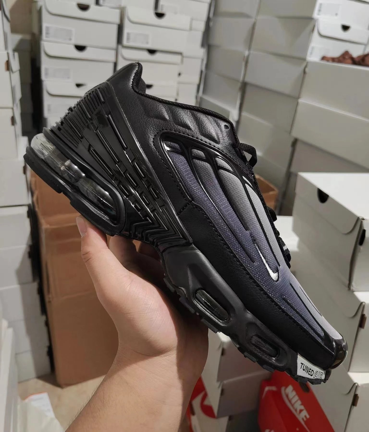 (TN) Black Grey
