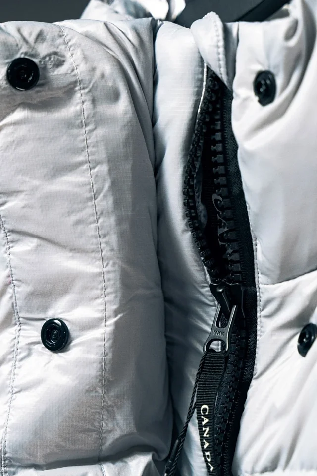 Canada Goose Down Jackets Short glossy puffer jacket product detail image 26