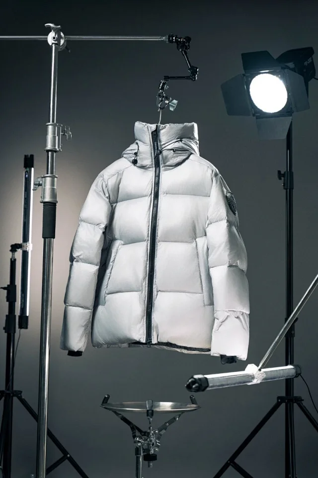 Canada Goose Down Jackets Crofton Puffer Jacket product detail image 13