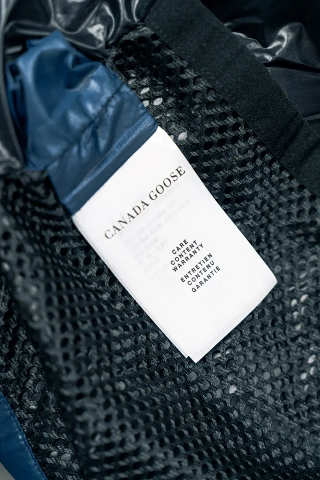 Canada Goose Down Jackets Crofton Puffer Jacket product detail image 11