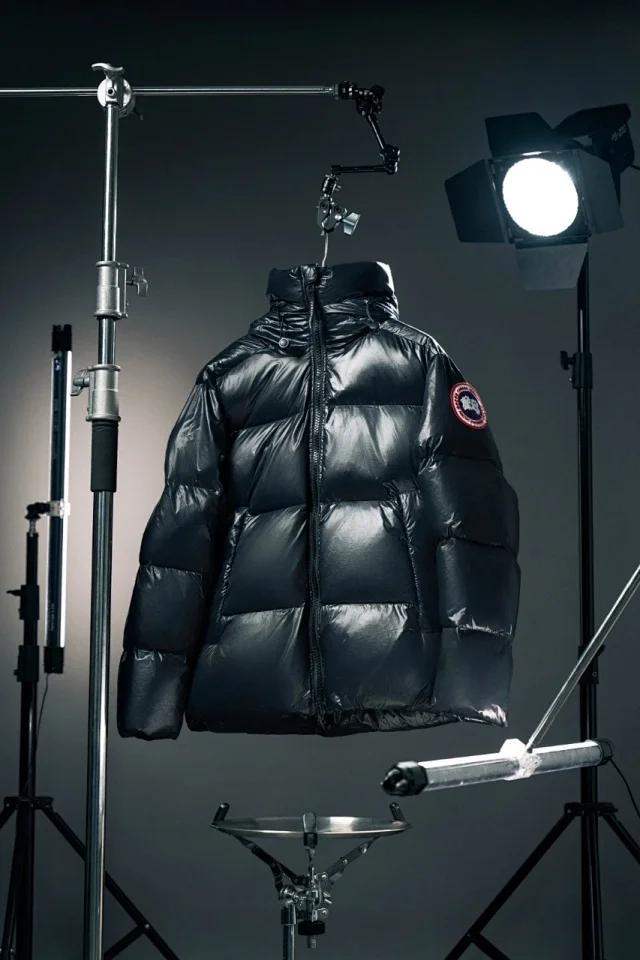 Canada Goose Down Jackets Crofton Puffer Jacket product detail image 16