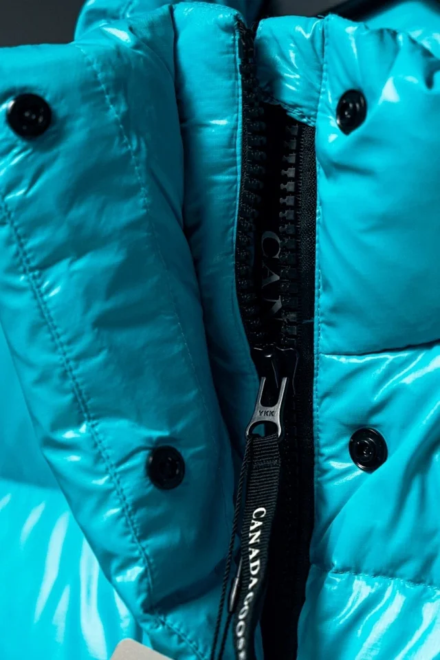Canada Goose Down Jackets Short glossy puffer jacket product detail image 8