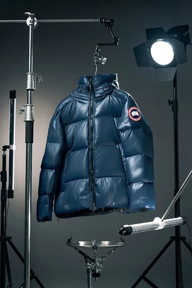 Canada Goose Down Jackets Crofton Puffer Jacket product detail image 4