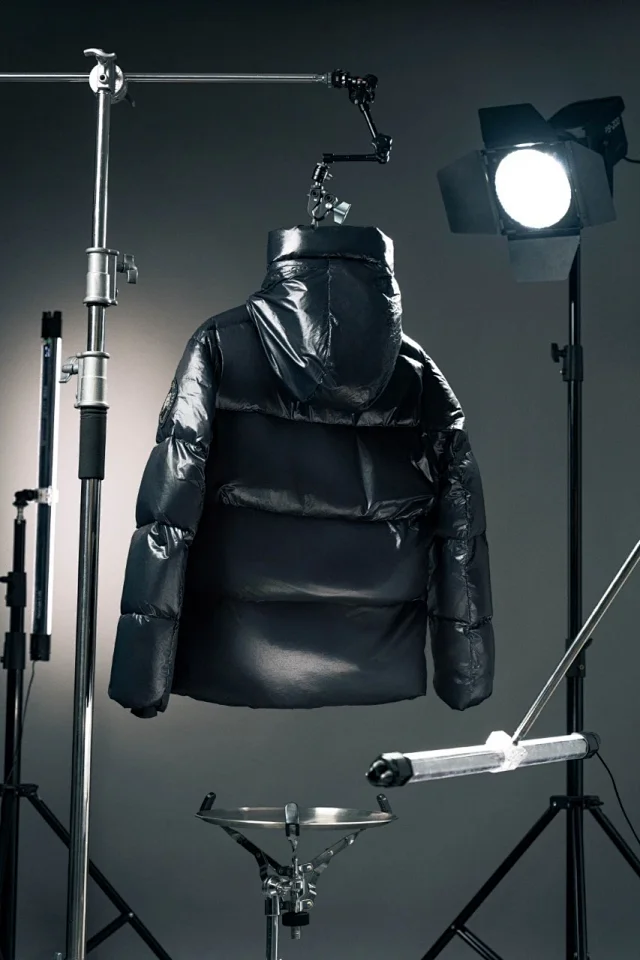 Canada Goose Down Jackets Crofton Puffer Jacket product detail image 23