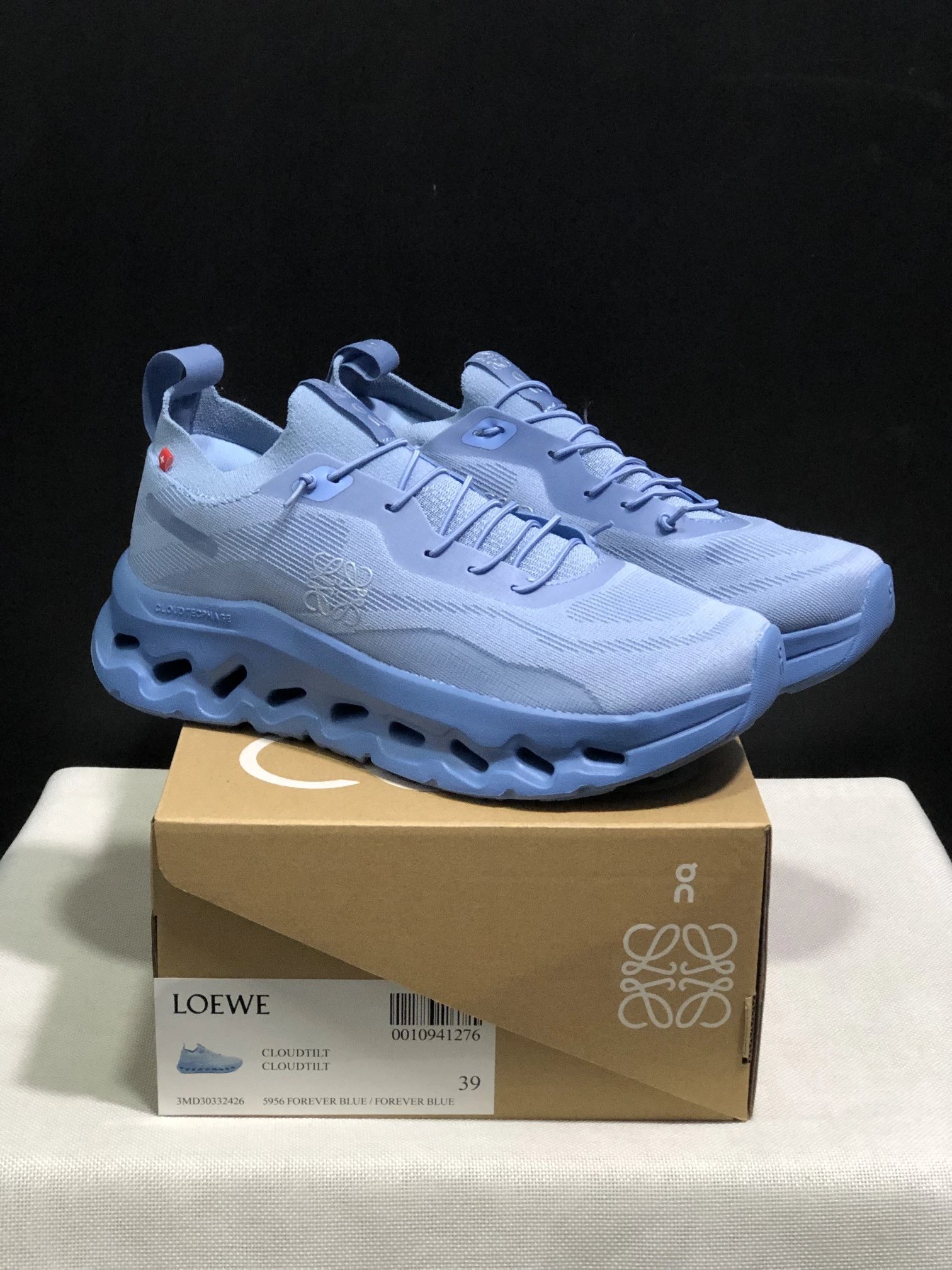 On Cloud Tilt Running Shoes photo 5