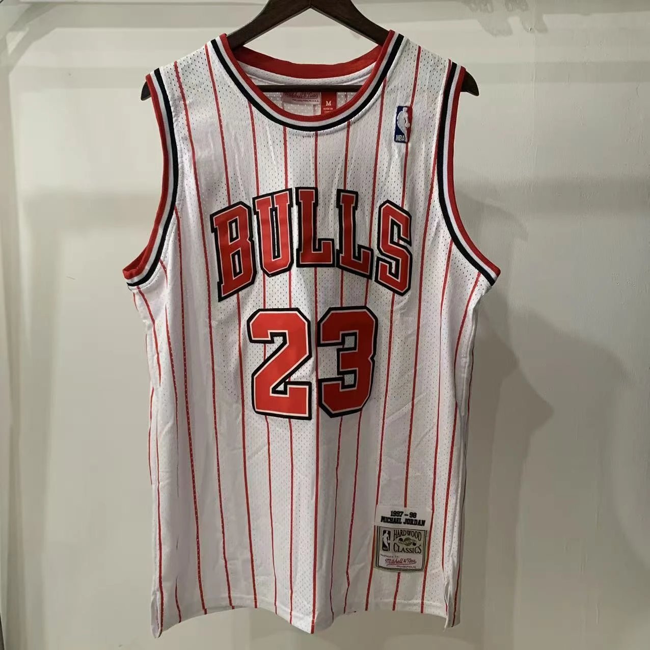 Jordan White Red Stripe