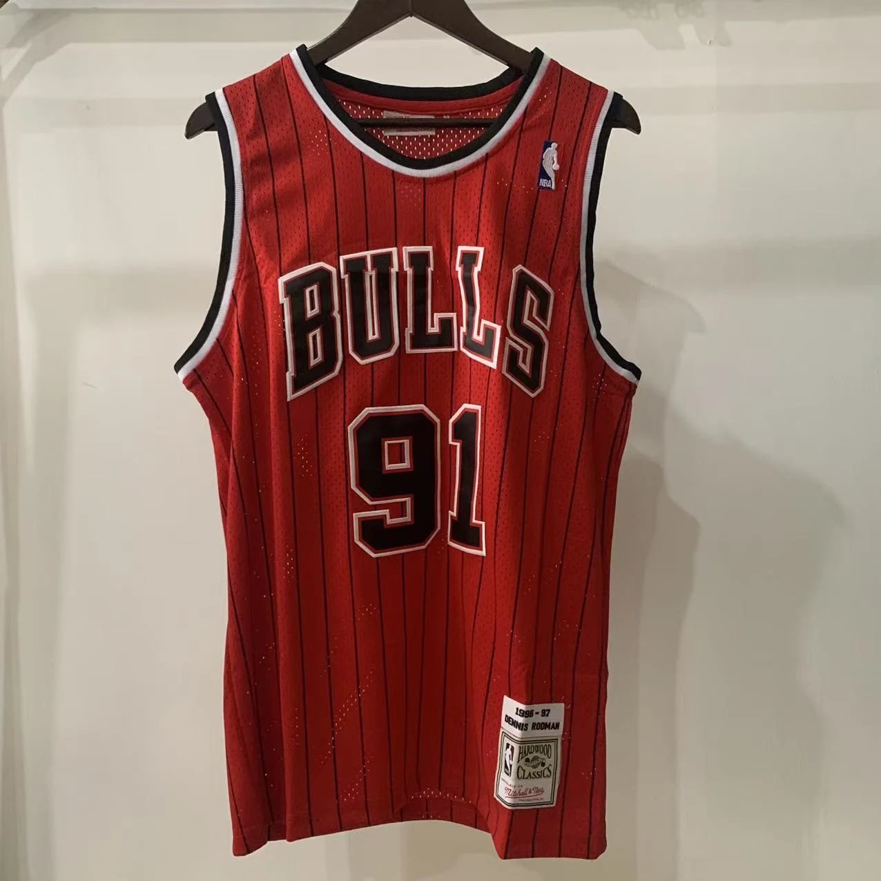 Rodman's red and black stripes