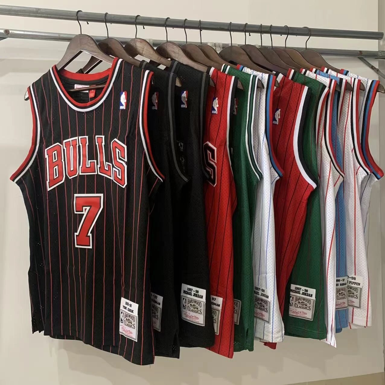 NBA Chicago Bulls Retro Jersey Mesh Breathable Star Player Jordan Rodman Pippi Roscoe
