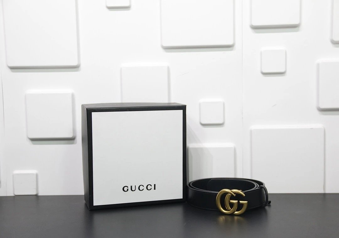 Gucci Classic Belt with Box