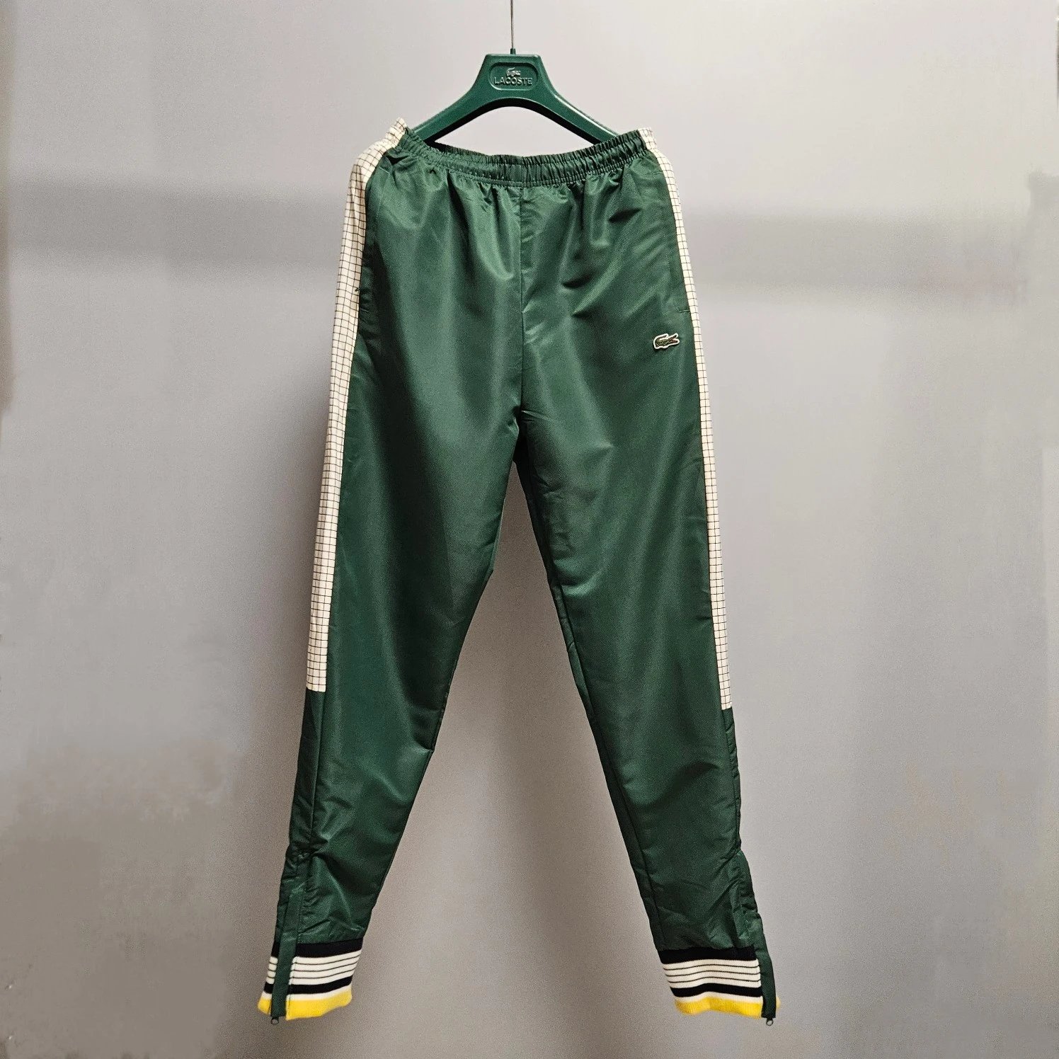 【9.5/10】24 French-style Fishnet-Panel Tennis Joggers with Mesh Lining (Can be paired as a set) - 726432
