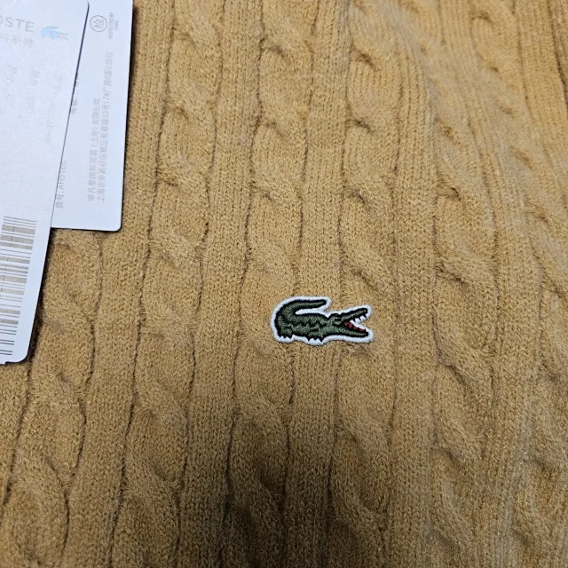 Lacoste Knitwear Cable-knit crewneck sweater with crocodile patch product detail image 10