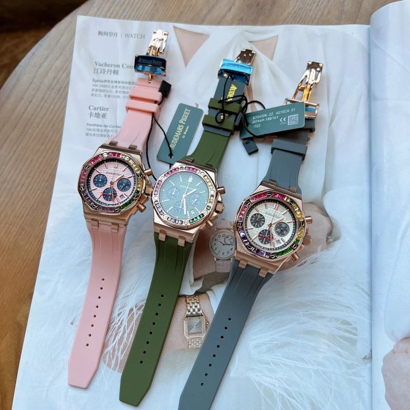 Watch from Three-legged