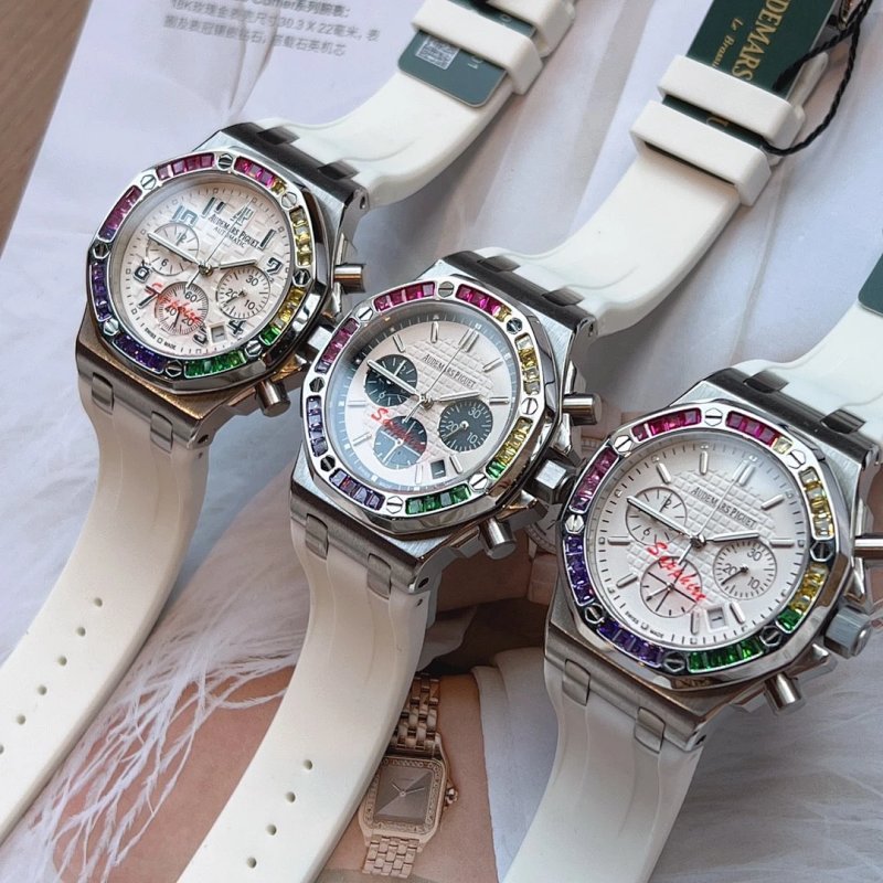 Watch from Three-legged